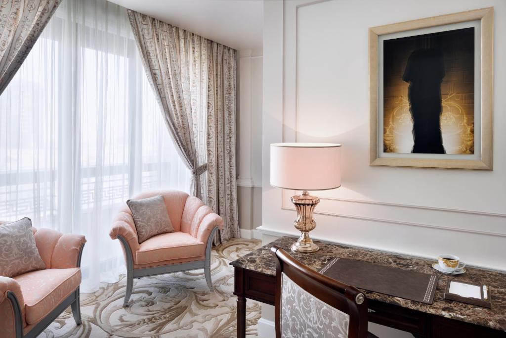 Palazzo Versace Dubai - 少年套房与城市景观