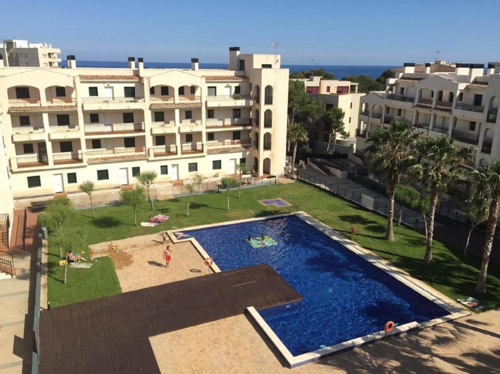 Bazén v ubytování Residencial La Cala nebo v jeho okolí