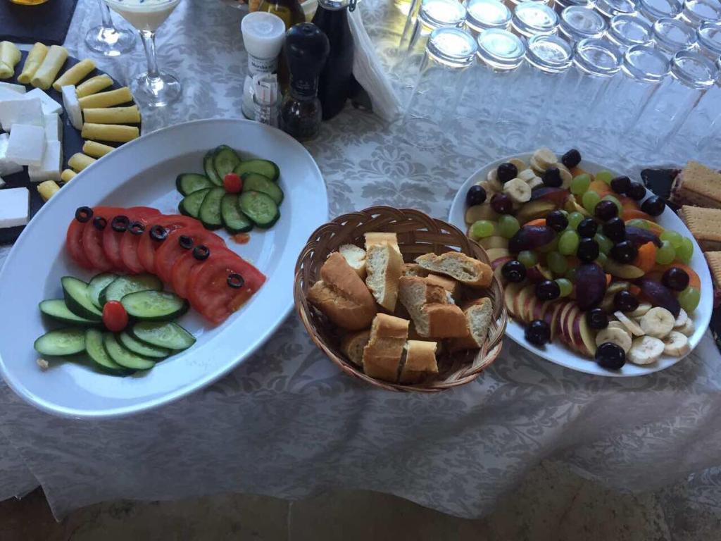 Φαγητό σε αυτό το ξενοδοχείο διαμερισμάτων ή κάπου εκεί κοντά