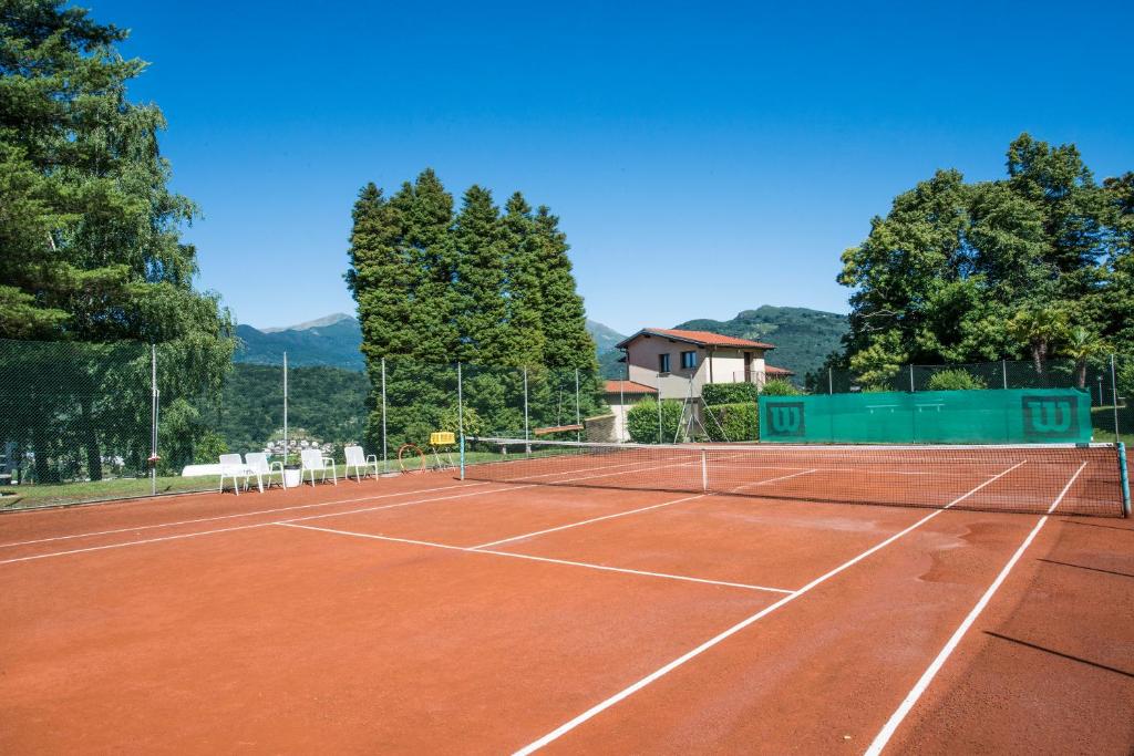 Tenis a/nebo squash v ubytování Centro Cadro Panoramica nebo okolí