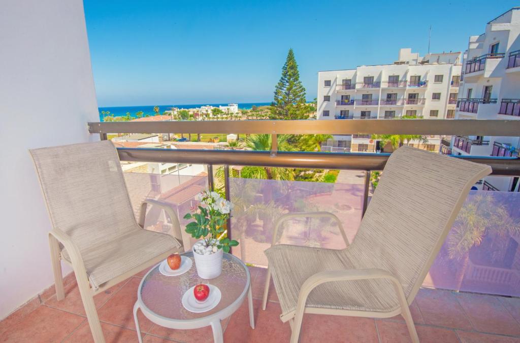 Балкон або тераса в Marlita Beach Hotel Apartments