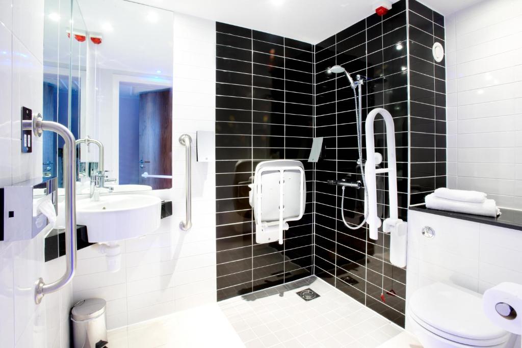 Holiday Inn Express London City An Ihg Hotel London Aktualisierte Preise Fur 2021