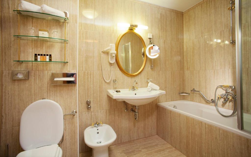 Koupelna v ubytování Grand Hotel Toplice - Small Luxury Hotels of the World