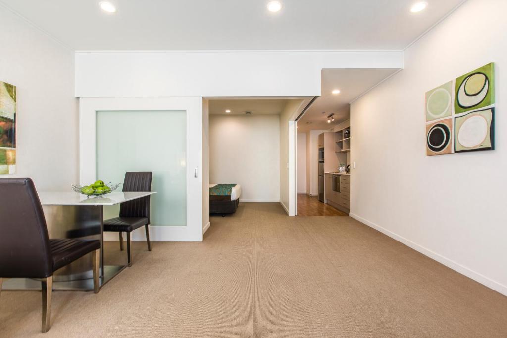 Posezení v ubytování Quest On Lambton Serviced Apartments