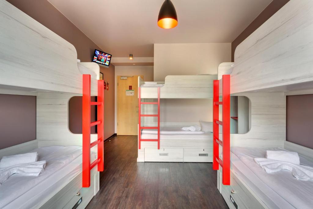 MEININGER Hotel Berlin Alexanderplatz - 6 床间（仅限双层床）