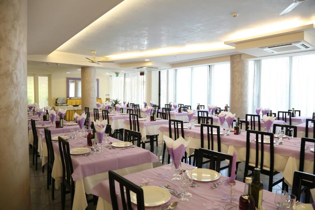 Restaurace v ubytování Hotel Ambra