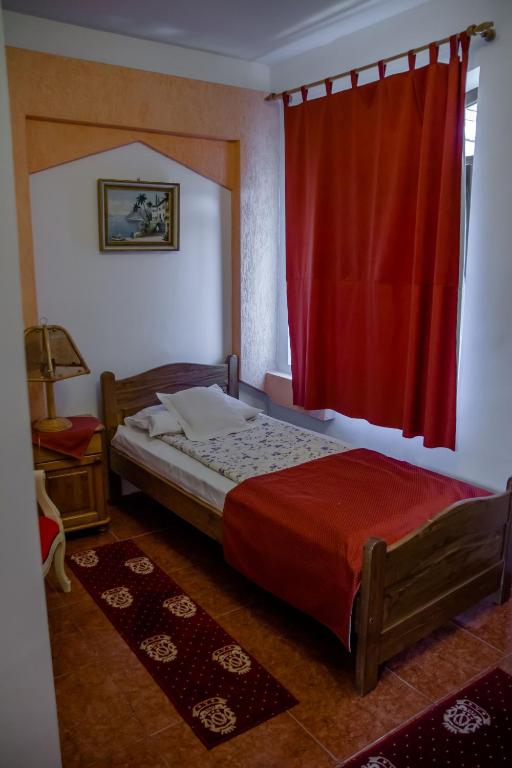 Hotel Astoria - Single Room