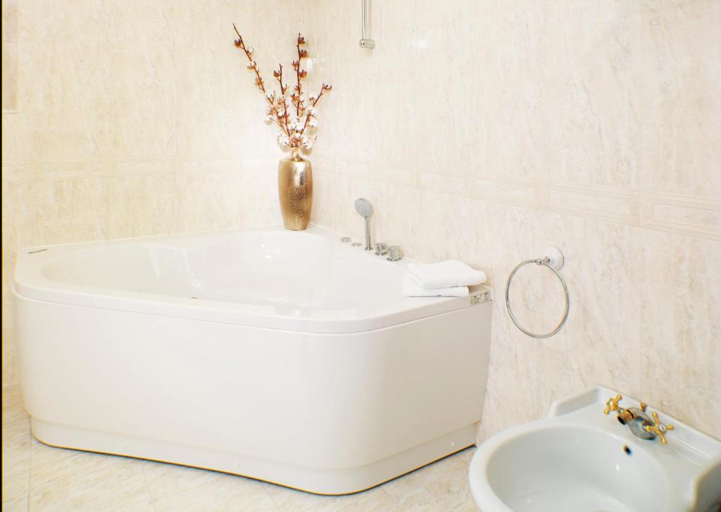 Koupelna v ubytování Grand Hotel Toplice - Small Luxury Hotels of the World