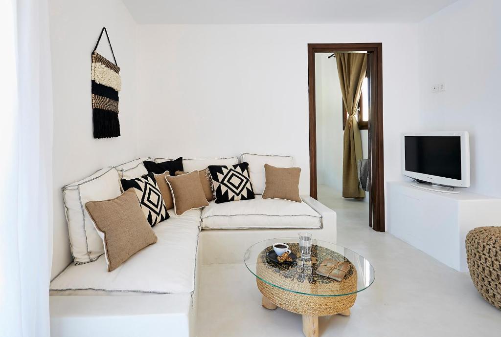A seating area at Le Blanc Suite