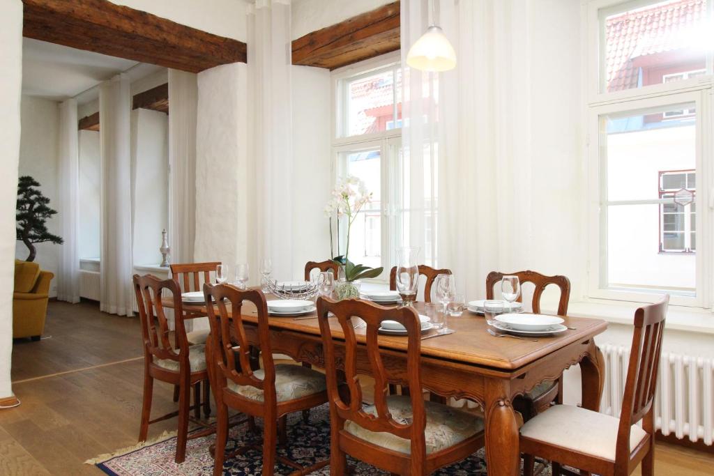 Tallinn City Apartments Old Town Toompea - 带桑拿房的三床房间 - ToomRüütli12