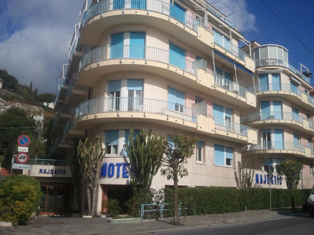 Budova, v ktorej sa hotel nachádza