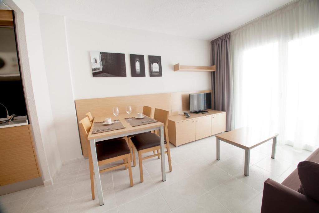 Aparthotel Acuazul - 1