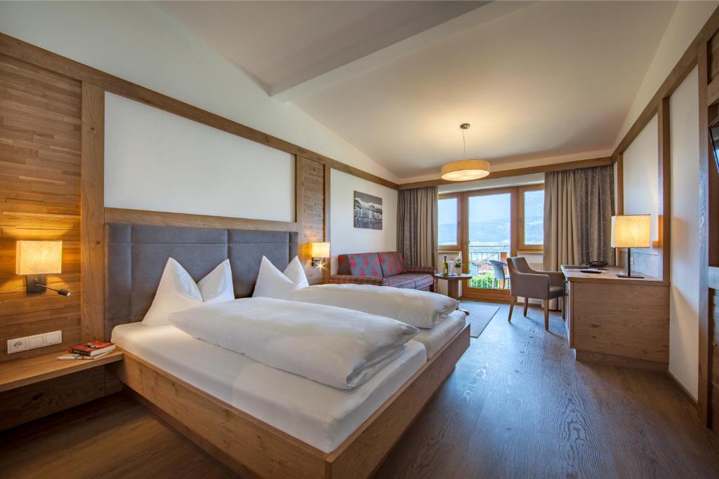 
Superior Double Room with Balcony
