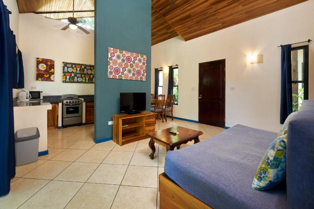 Kuchyň nebo kuchyňský kout v ubytování Tamarindo Blue Apartments