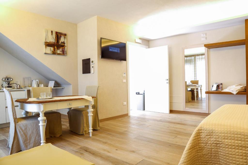 TV a/nebo společenská místnost v ubytování B&B Dei Raselli