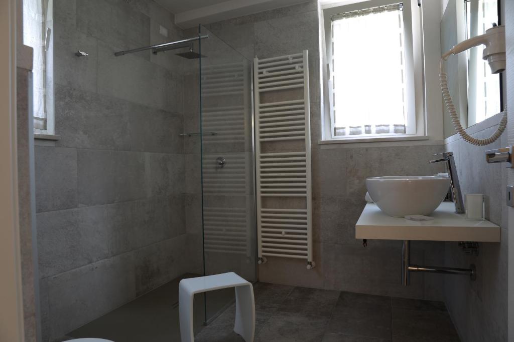 Koupelna v ubytování B&B Dei Raselli