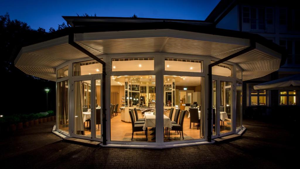 Patio nebo venkovní prostory v ubytování Hotel Waldhalle