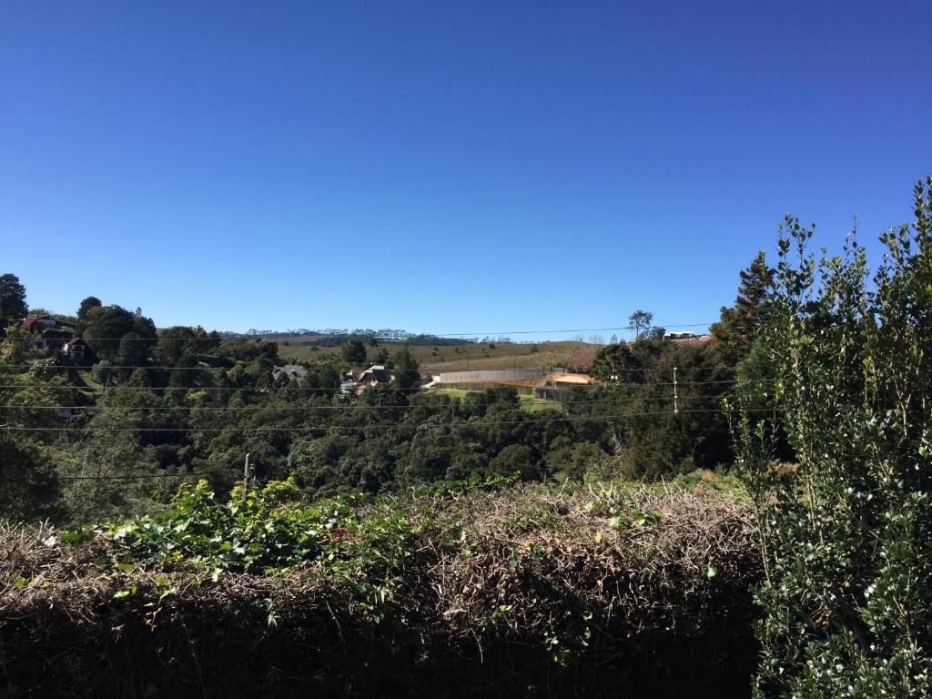  Suites no Alto do Capivari