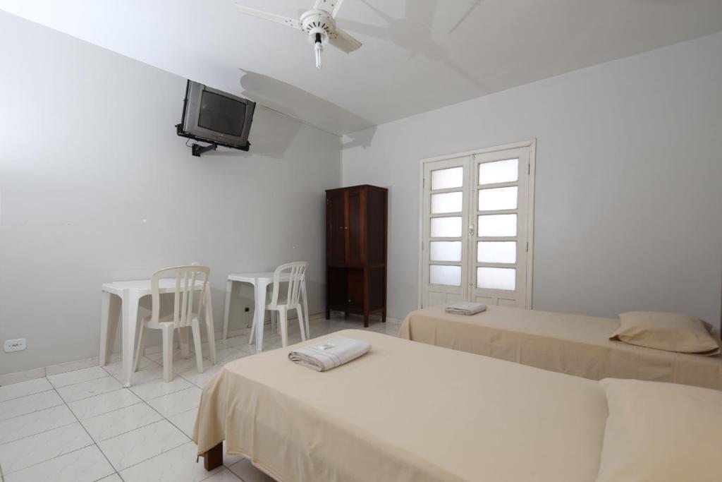  Regis Hotel I