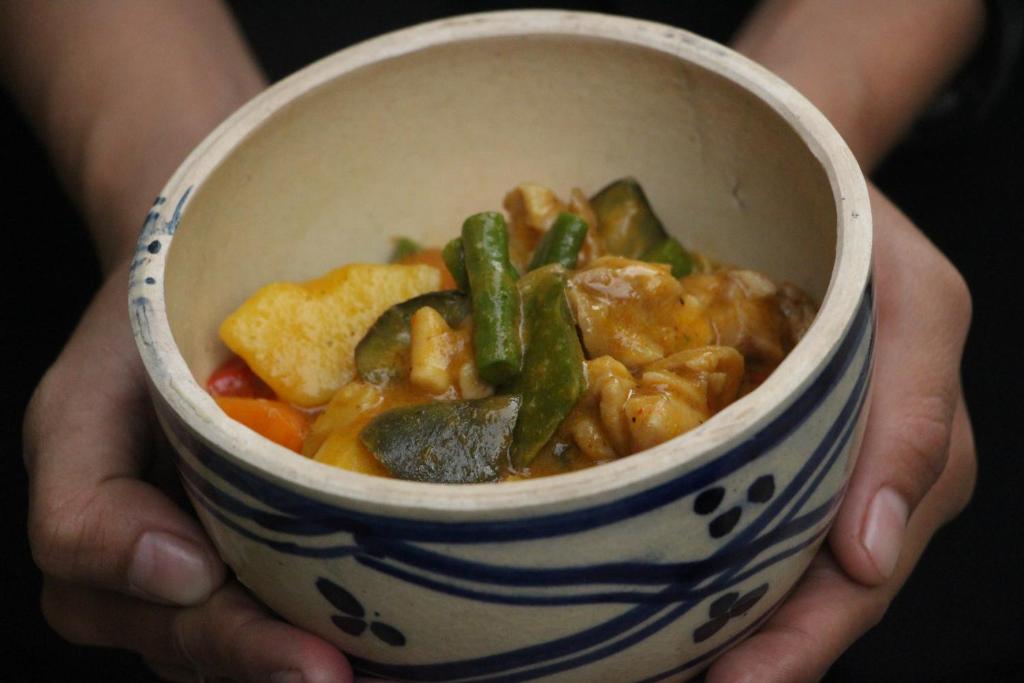 别墅内部或周边提供的食物
