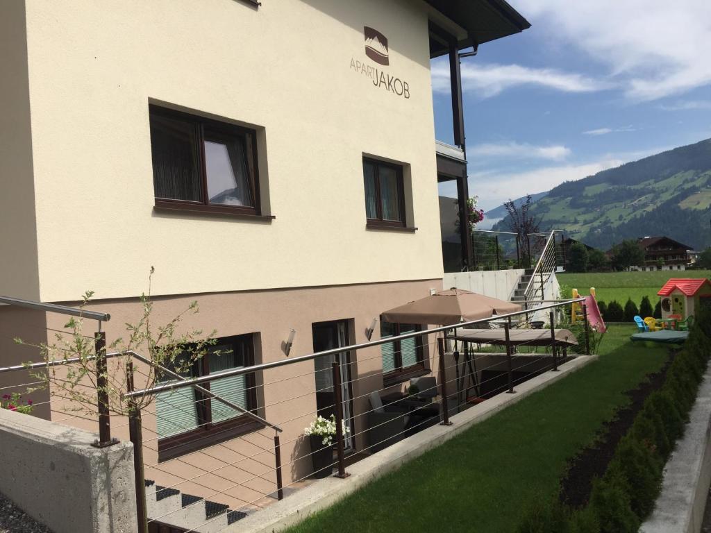 Nespecifikovaný výhled na hory nebo výhled na hory při pohledu z apartmánu