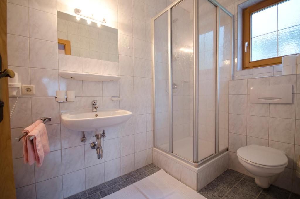 Kúpeľňa v ubytovaní Apart-Pension Wasserfall