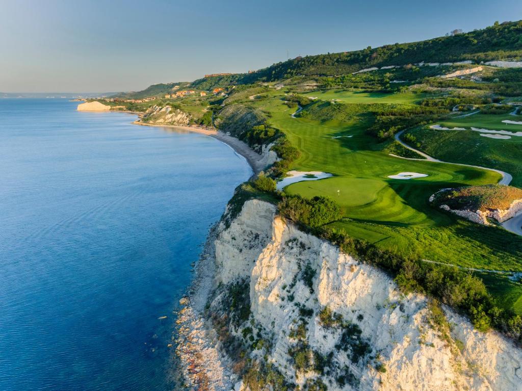 Thracian Cliffs Golf & Beach Resort, Kavarna – Updated 2023 Prices