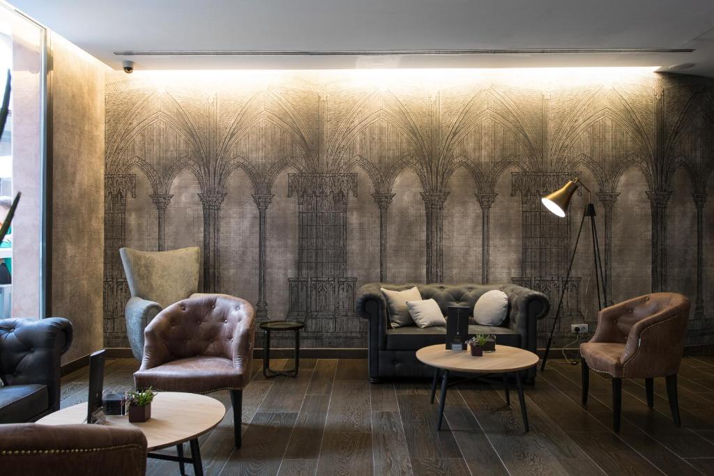 Catalonia Catedral - Resim 40