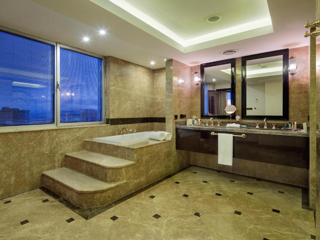 Koupelna v ubytování Wyndham Grand Kayseri