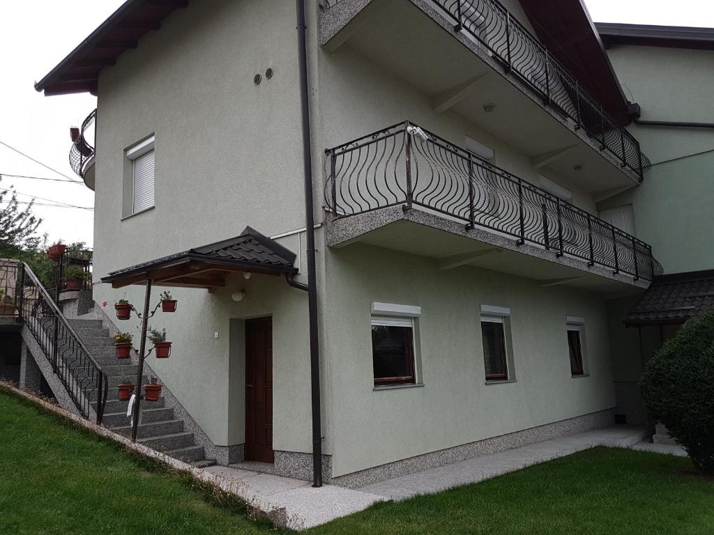 Budova, kde se penzion nachází
