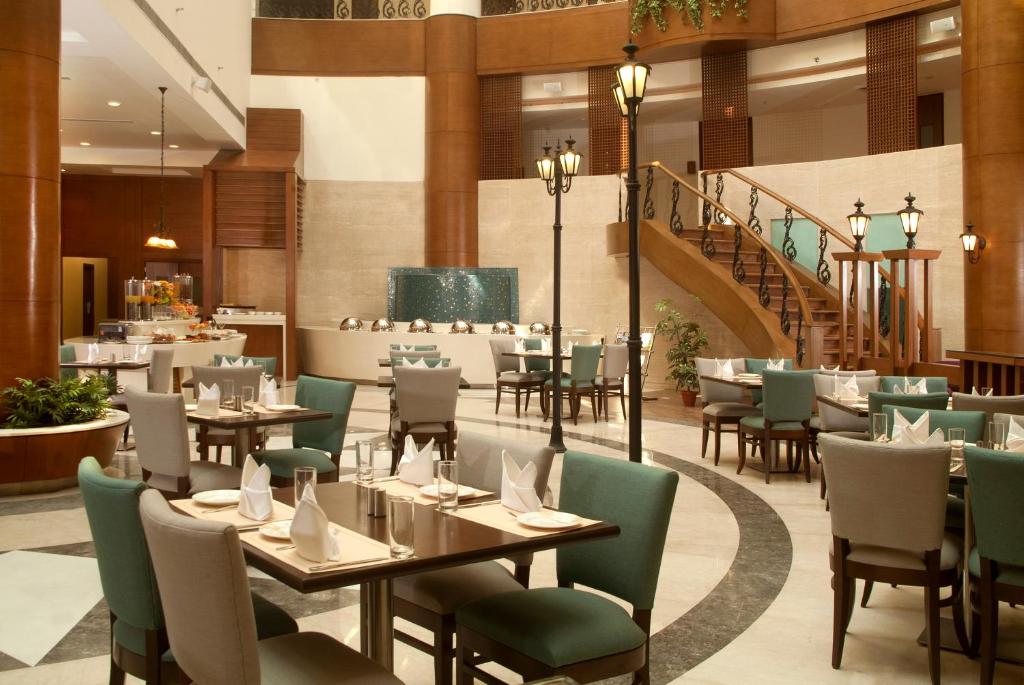 Posezení v ubytování Savoy Suites Greater Noida