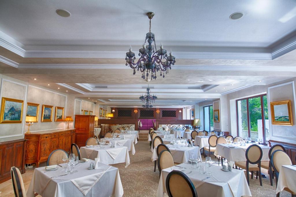 Restaurace v ubytování Grand Hotel Sofianu