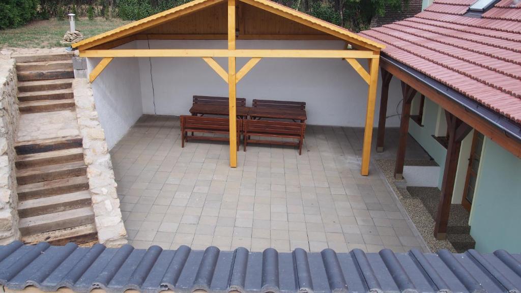 Budova, kde se penzion – hostinec nachází