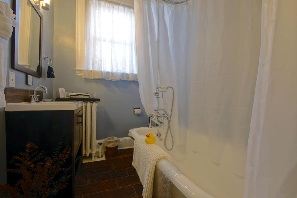 Inn at the Agora - Suite Familiale