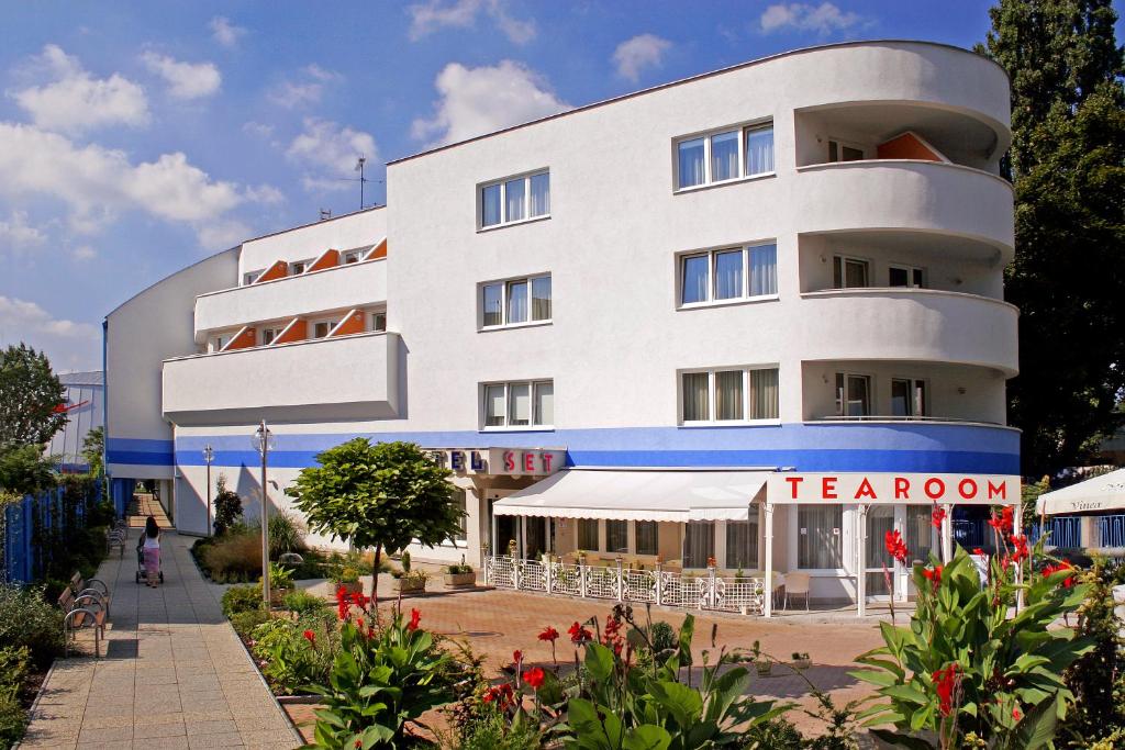 Budova, kde se hotel nachází