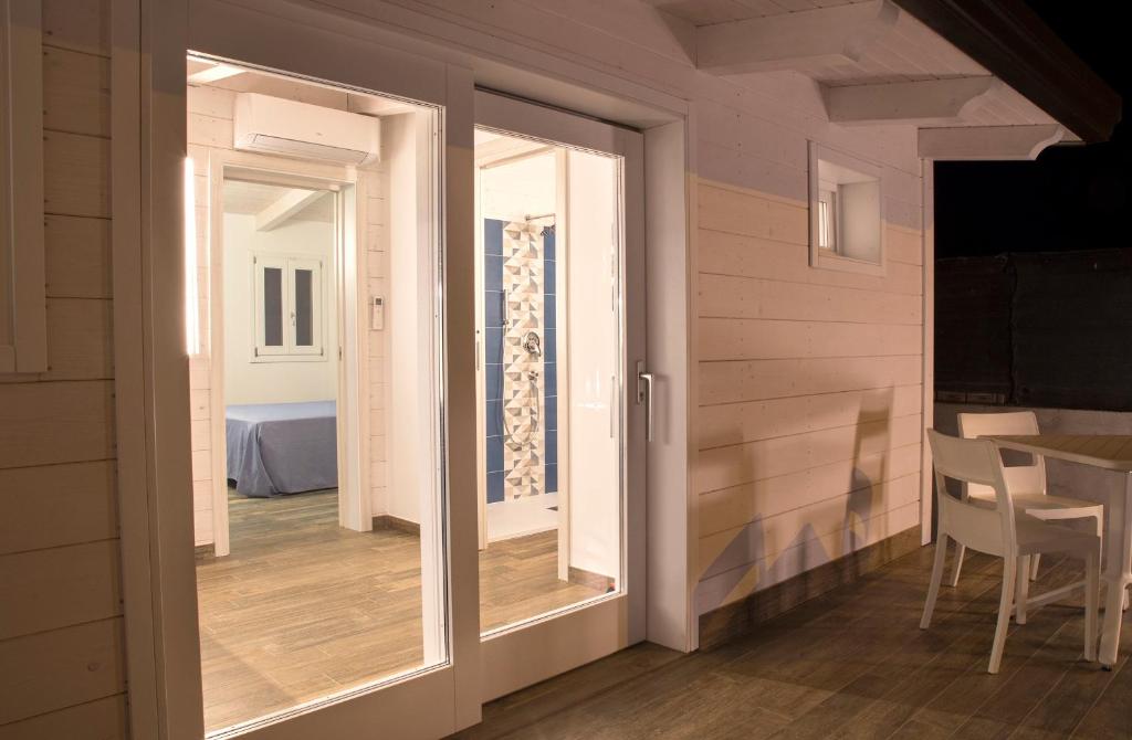 Marinella Beach Apartment - отзывы и видео