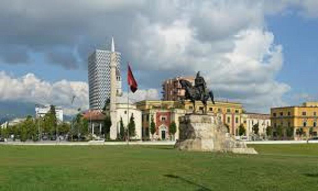 Hotel Austria - Image 5