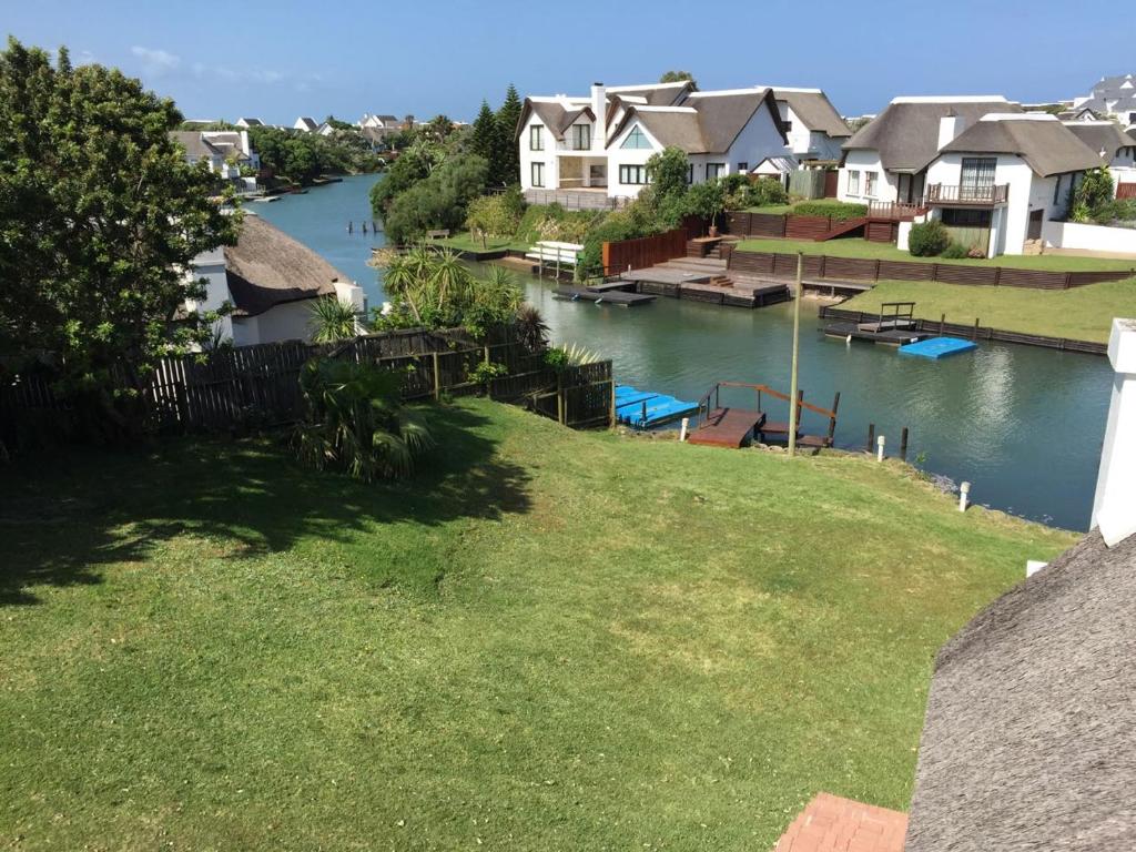Thatch House on the Canals, St Francis Bay (updated prices 2024)