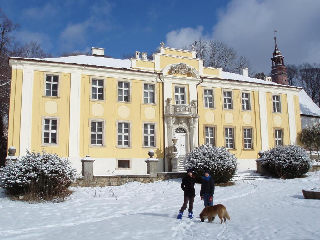 Dom Gościnny pod Zamkiem Wleń v zime