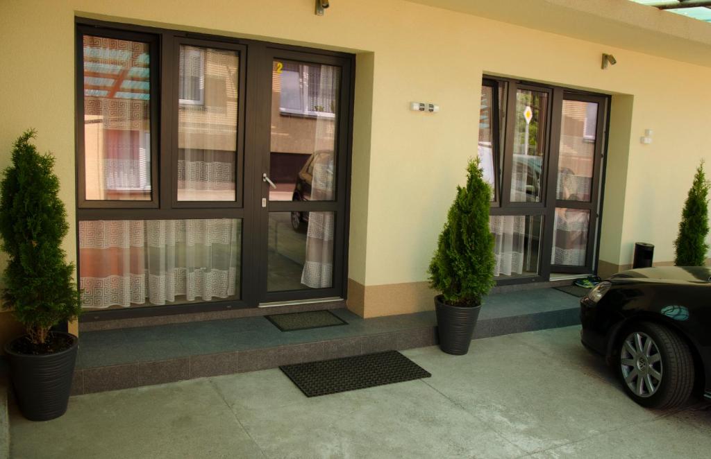 Budova, v ktorej sa apartmán nachádza