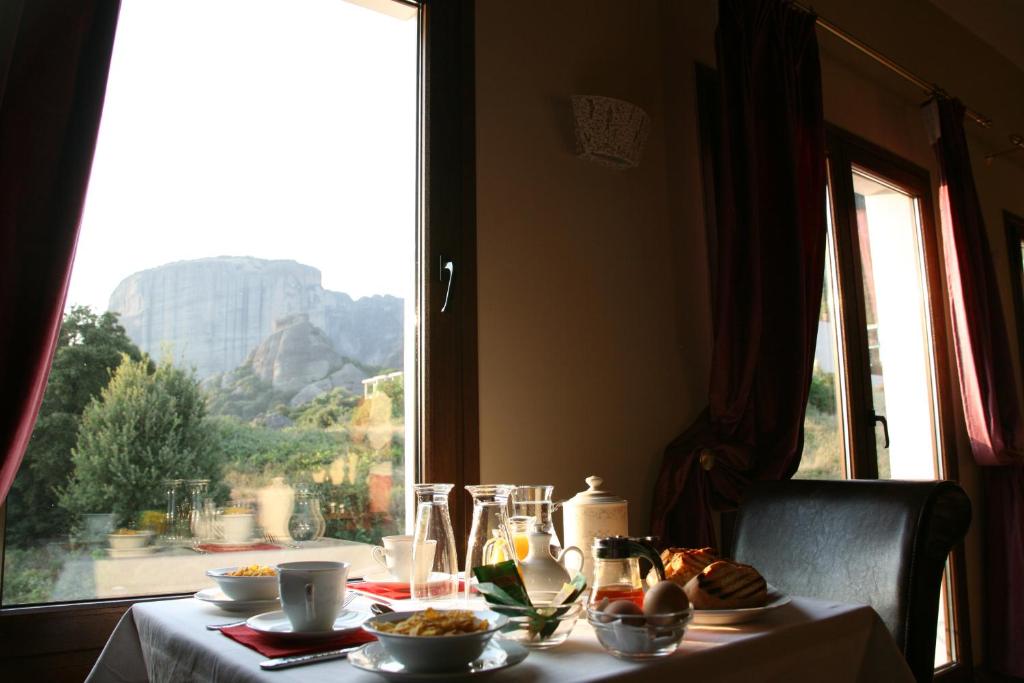 Epavlis Meteora Suites Hotel - 11