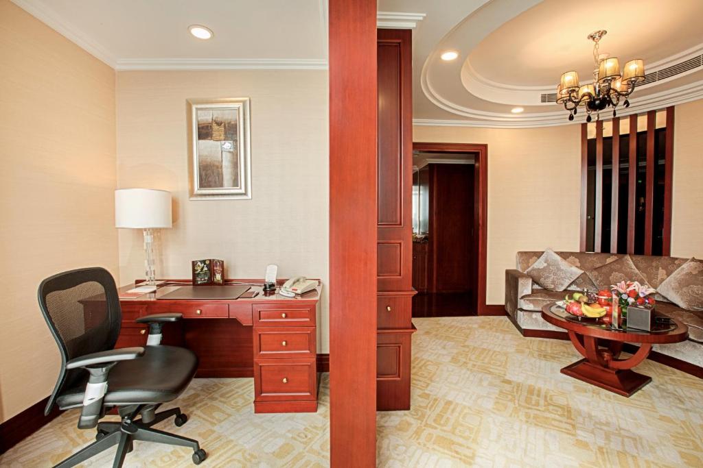 Posezení v ubytování Soluxe Hotel Guangzhou - Overseas Buyers Registration Service&Canton Fair Free Shuttle Bus 15 Oct to 04 Nov