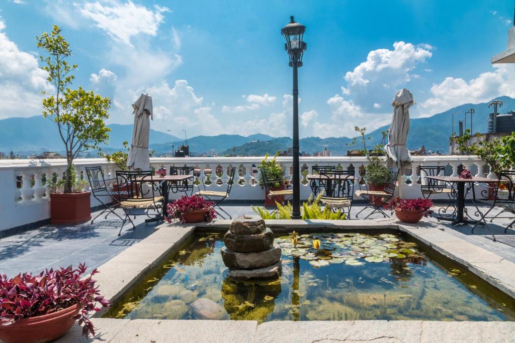 Nespecifikovaný výhled na hory nebo výhled na hory při pohledu z hotelu