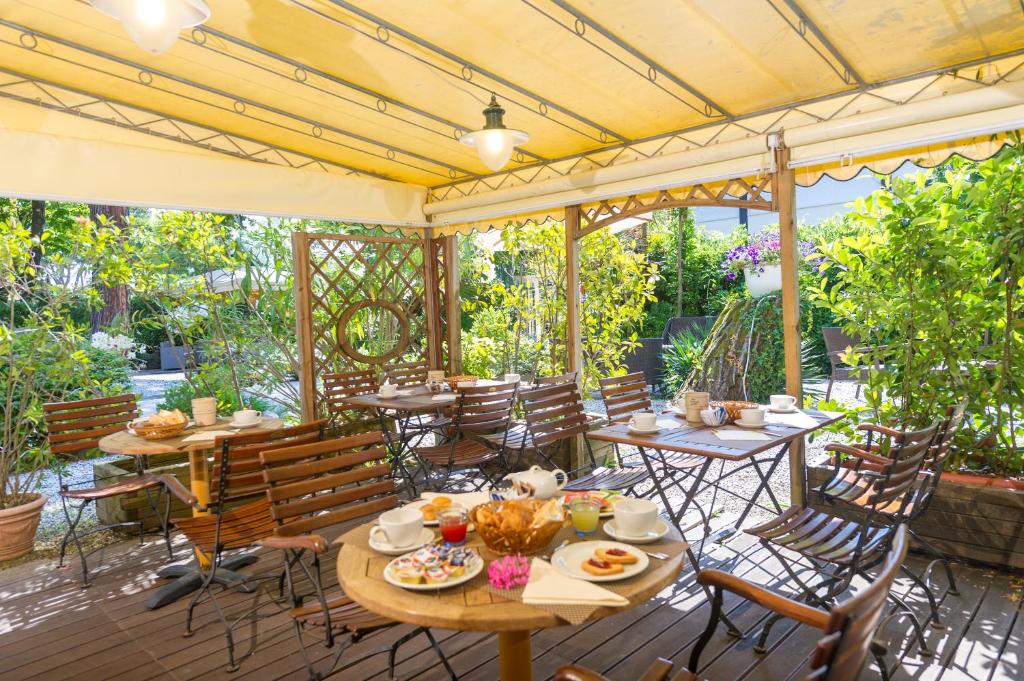 Zahrada ubytování Hotel La Pace