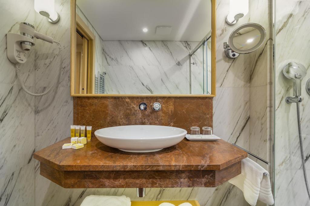 Ana Hotels Bradul Poiana Brasov - Resim 19