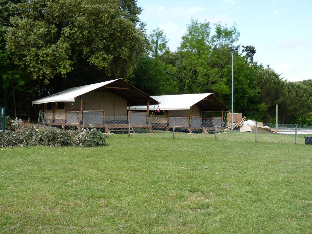 Camping Les Chênes Verts - Tent