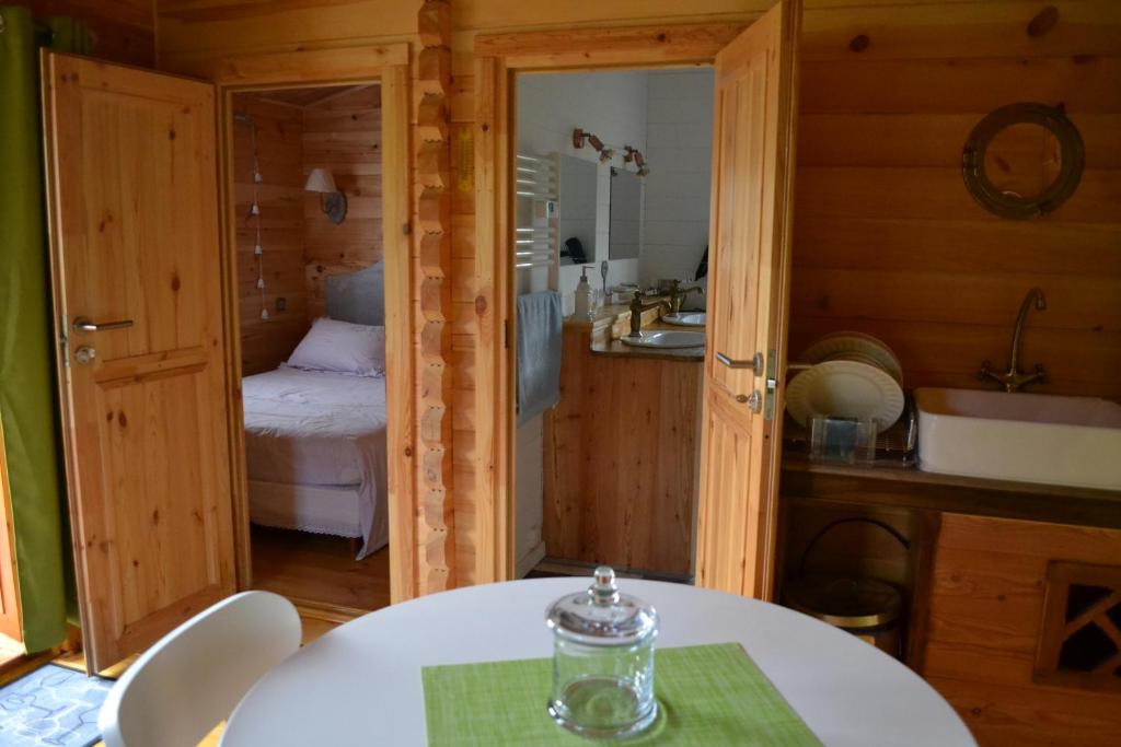 Le Jardin des Pierres Brunes - Chalet De Jardín