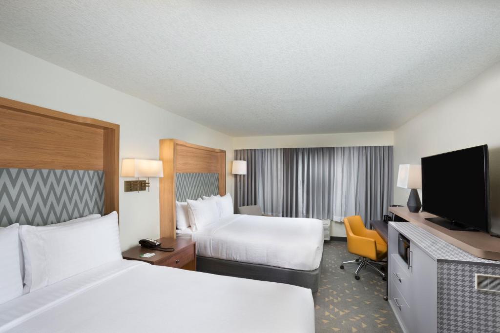 Holiday Inn Asheville East-Blue Ridge Pkwy, an IHG Hotel - 