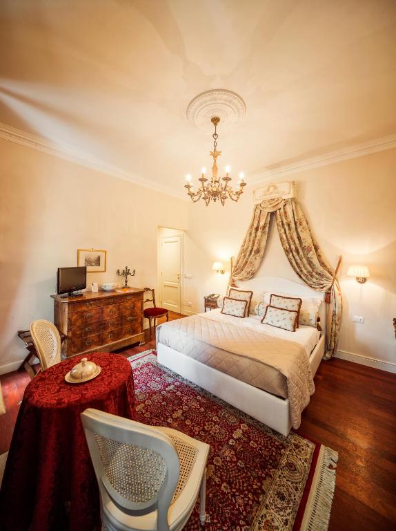 Duchessa Margherita Chateaux & Hotels - Superior Double Room