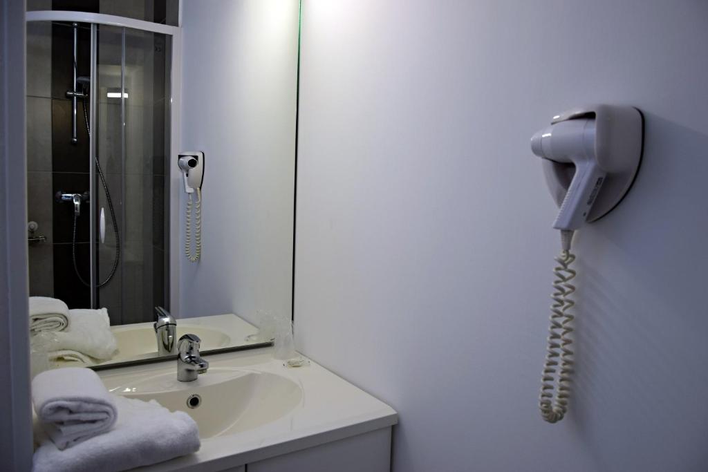 Contact Hotel Le Seino Marin - Cléon Elbeuf Rouen - Vierpersoonskamer